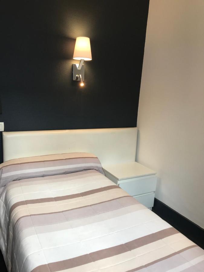 לורדה Hotel Ocean מראה חיצוני תמונה