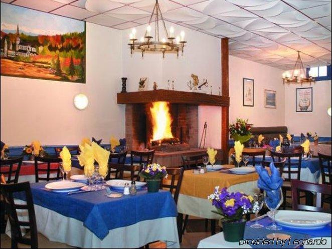 לורדה Hotel Ocean מסעדה תמונה