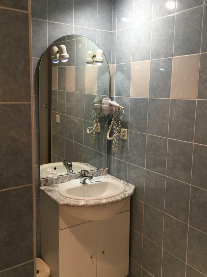 לורדה Hotel Ocean מראה חיצוני תמונה